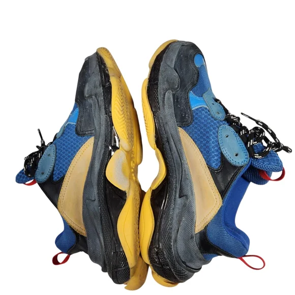 Balenciaga Triple S Sneakers - Picture 4 of 11
